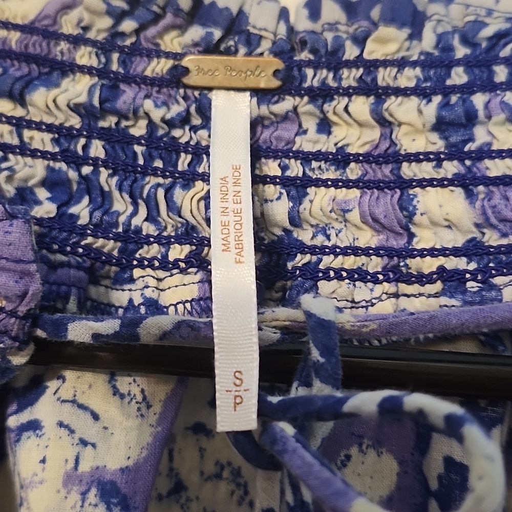 Free People Blue and Cream Floral Blouse - Picture 2 of 13